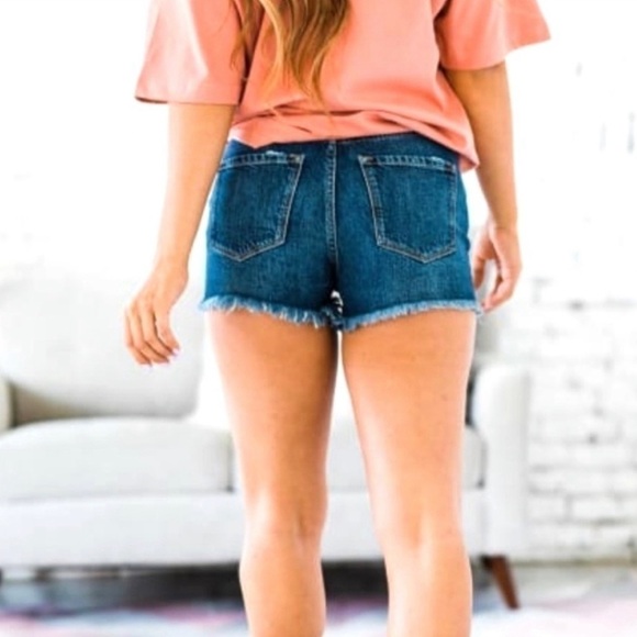 KanCan raw fringe hem high rise shorts - Picture 2 of 9
